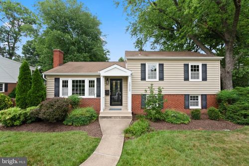 1212 Croton Dr, ALEXANDRIA, VA, 22308-1801 | Card Image