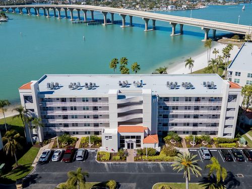 521-5901 Bahia Del Mar Circle, ST PETERSBURG, FL, 33715 | Card Image