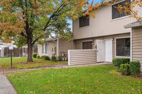 585 North St, Corning, CA, 96021-2264 | Card Image