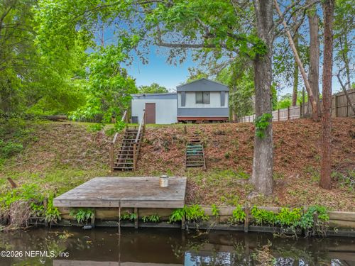 102 Waterway Drive, Palatka, FL, 32187 | Card Image