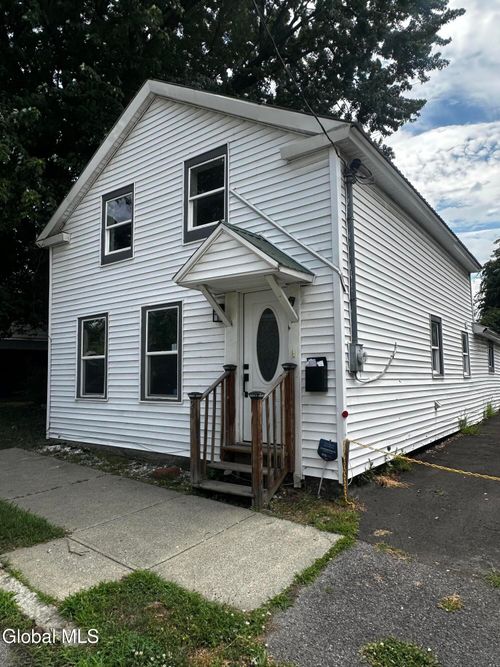 24 Academy St, Rensselaer, NY, 12144-2902 | Card Image