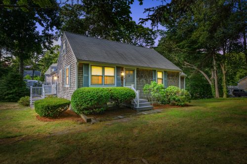 177 Bayview Cir, Osterville, MA, 02655-1753 | Card Image
