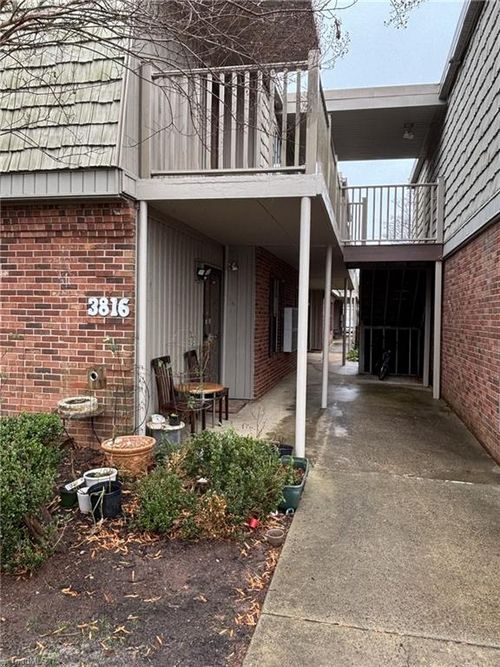 apt-c-3816 Country Club Rd, Winston-Salem, NC, 27104-2924 | Card Image