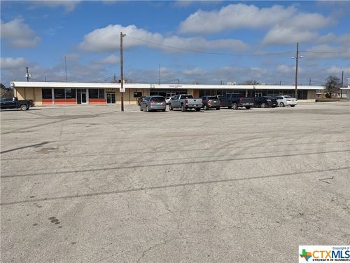 108 S Alamo St, Refugio, TX, 78377-2338 | Card Image