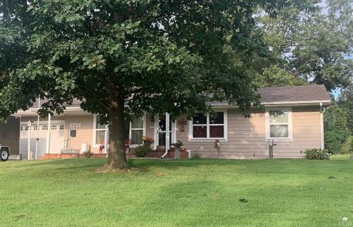 1711 3rd Street, Clay Center, KS, 67432 | Card Image