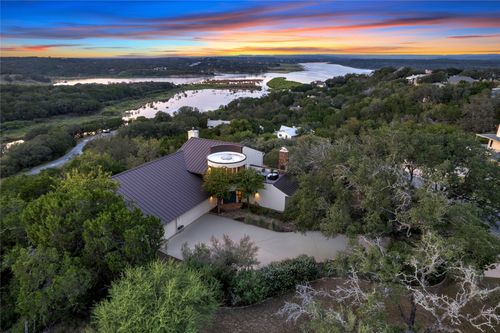 100 Derby Dr, Spicewood, TX, 78669-3148 | Card Image