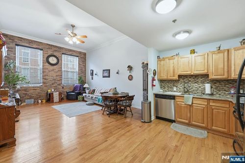 19 Market, Paterson, NJ, 07501 | Card Image