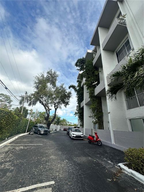apt-101-7801 Ne 4th Ct, Miami, FL, 33138-4529 | Card Image