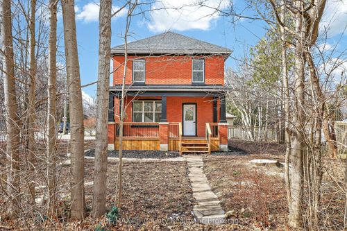 394 Wellington St, Ingersoll, ON, N5C1T6 | Card Image