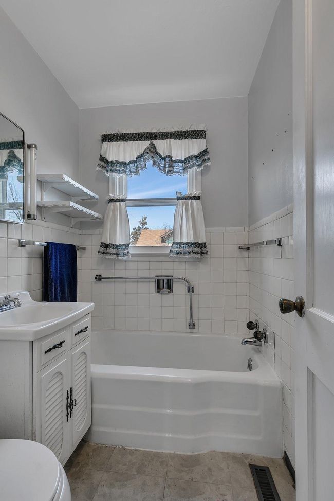 1627 Wall Ave, House other with 5 bedrooms, 2 bathrooms and null parking in Bock MN | Image 15