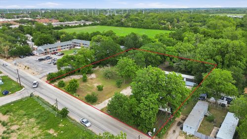324 Linda Dr, San Marcos, TX, 78666-8026 | Card Image