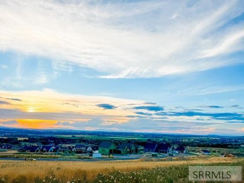 3377 Lancer Ave, Ammon, ID, 83406-1327 | Card Image