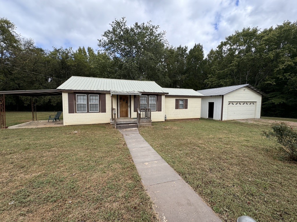 Grant Ave, Decherd, TN 37324
