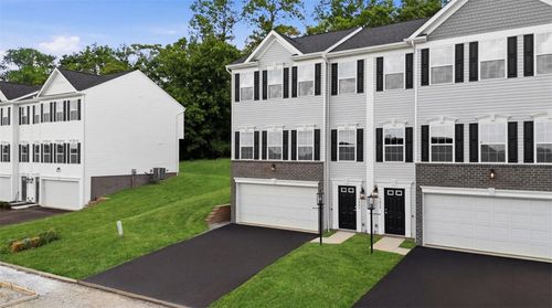 2083b-1237 Bedford Rd, North Huntingdon, PA, 15642-5834 | Card Image