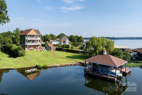 49412 Woodland Dr, Norwood, NC, 28128-6440 | Card Image