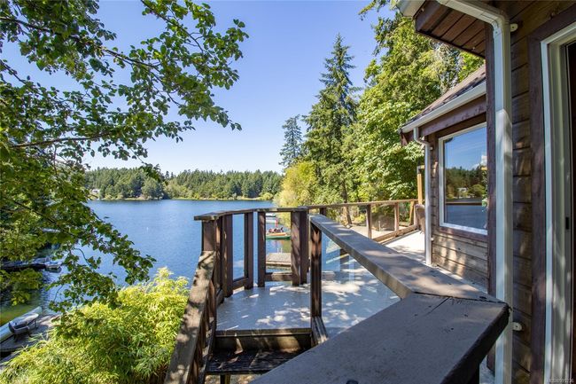 Side of house toward the Lake | Image 33