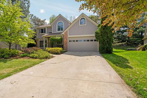 254 Hunters Trl, Ann Arbor, MI, 48103-9525 | Card Image