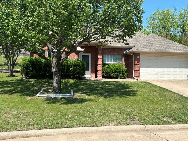 1712 Creekside Ave, House other with 4 bedrooms, 2 bathrooms and null parking in Sherman TX | Image 24