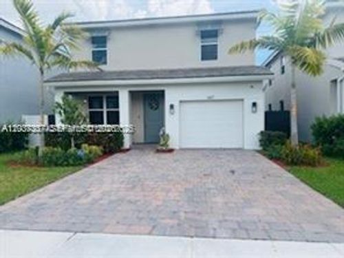 687 SE Se 17th Ave, Homestead, FL, 33033-6084 | Card Image