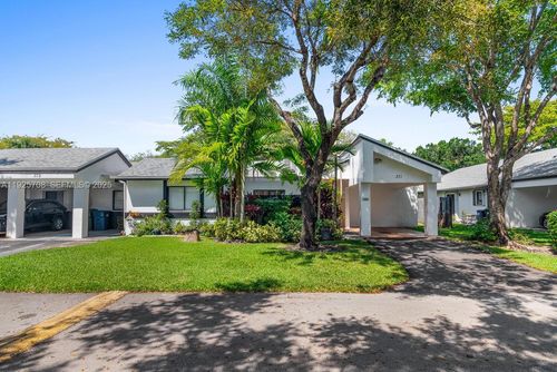 56-371 Fairway Cir, Weston, FL, 33326-1412 | Card Image