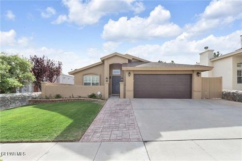 7067 Crown Ridge Dr, El Paso, TX, 79912-7243 | Card Image