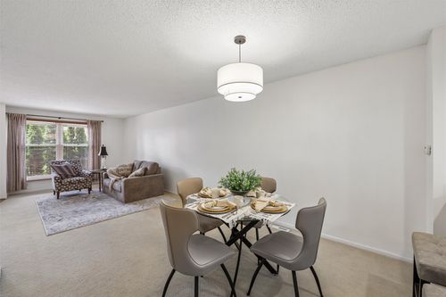 13-6174 Terrace Dr, Johnston, IA, 50131-1590 | Card Image