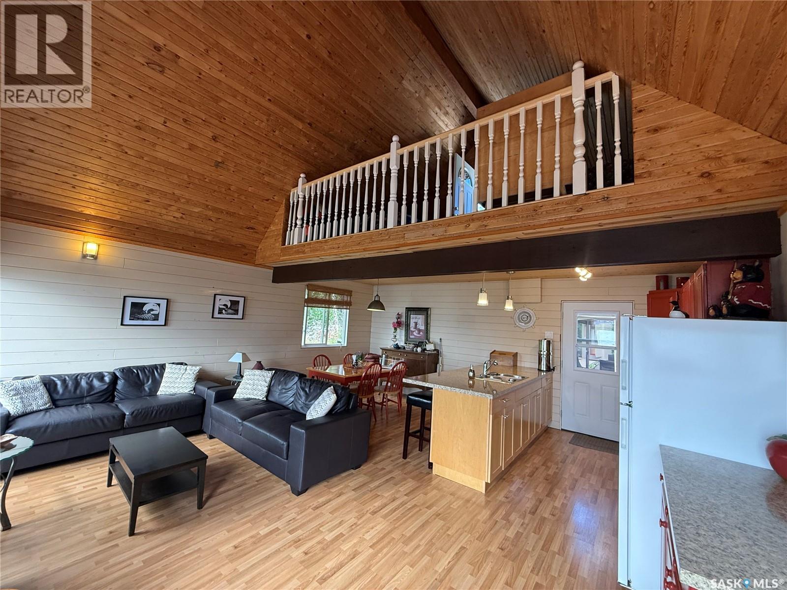 Residential in Lac La Ronge Provincial Park 5