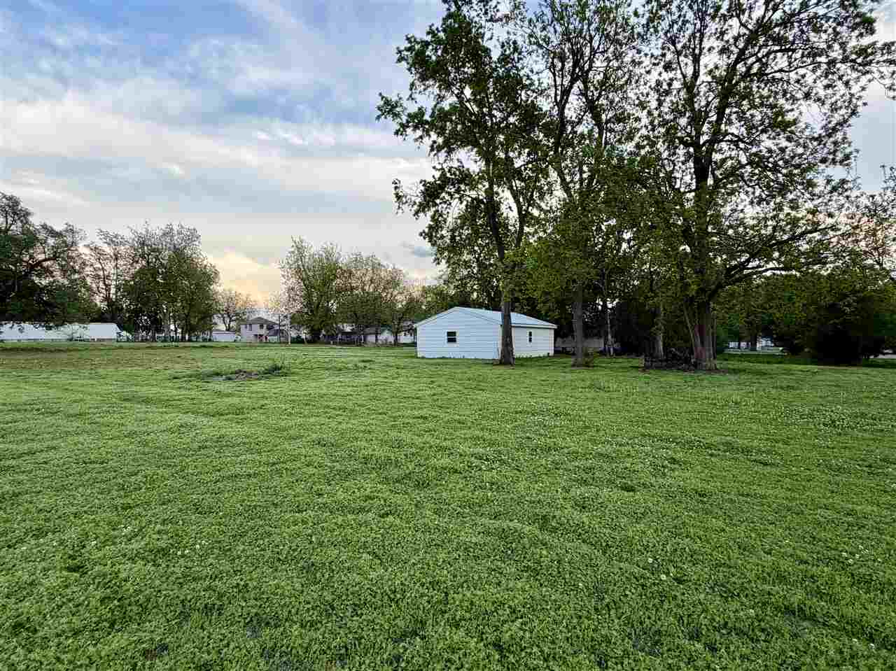Land in Perry 4