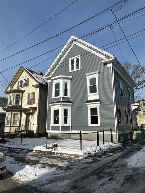 25 W Baltimore St, Lynn, MA, 01902-3355 | Card Image