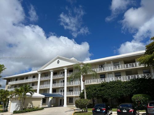 apt-205-3521 Village Blvd, West Palm Beach, FL, 33409-7443 | Card Image