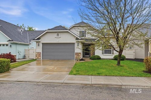 3024 N Christian Way, Meridian, ID, 83646-5875 | Card Image
