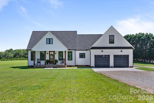 5785 W Nc 10 Hwy, Hickory, NC, 28602-8180 | Card Image