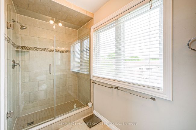 83 Corey Cir, Condo with 3 bedrooms, 3 bathrooms and 1 parking in Georgetown ON | Image 34