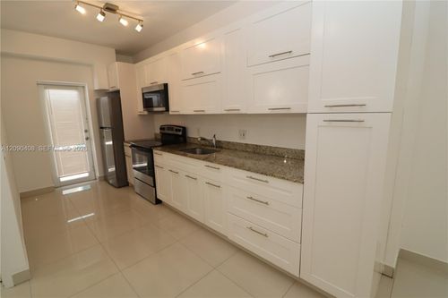 3-540 74th St, Miami Beach, FL, 33141-2660 | Card Image