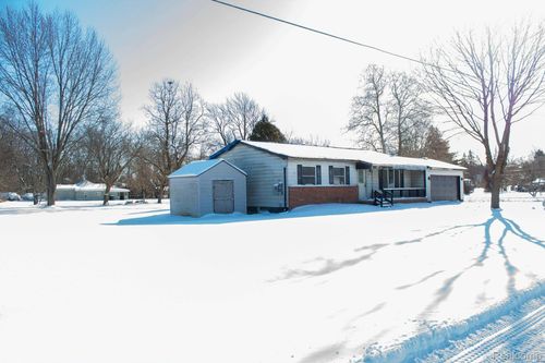 5143 Todd St, Grand Blanc, MI, 48439-4221 | Card Image