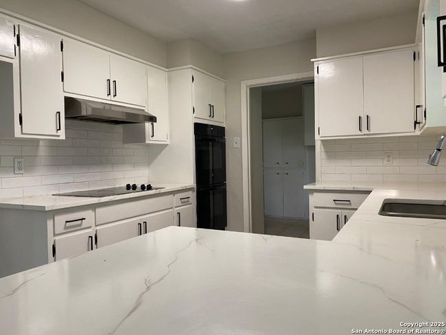 749 Windrock Dr, House other with 3 bedrooms, 2 bathrooms and null parking in Windcrest TX | Image 10