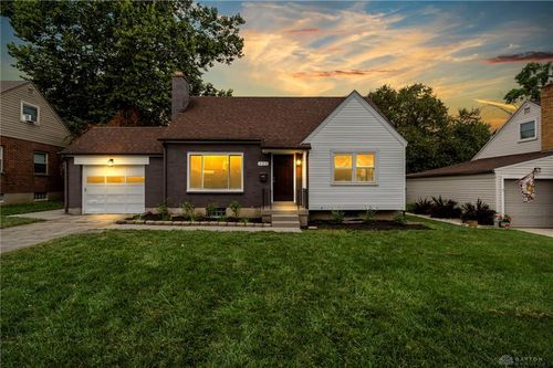 425 Early Dr, Miamisburg, OH, 45342-3303 | Card Image
