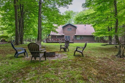 2145 Pinewood Dr, Eagle River, WI, 54521-8848 | Card Image
