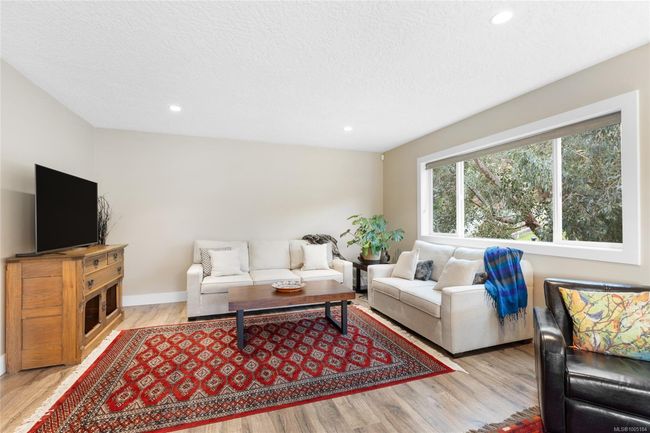 Main floor | Image 6