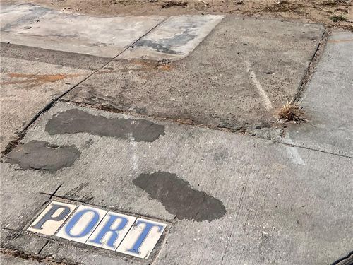 638 Port St, New Orleans, LA, 70117-7348 | Card Image