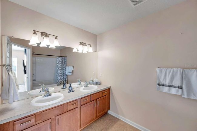 10217 Westpark Preserve Blvd, Townhouse with 3 bedrooms, 3 bathrooms and null parking in TAMPA FL | Image 15
