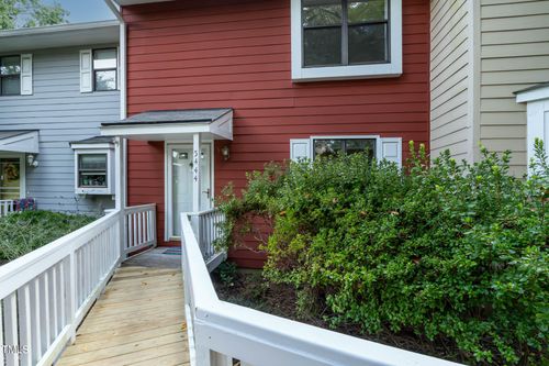 5444 Pine Top Cir, Raleigh, NC, 27612-2966 | Card Image