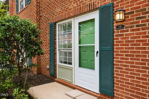 118 Friar Ln, Carrboro, NC, 27510-2484 | Card Image