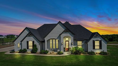 391 Red Bird Dr, Springtown, TX, 76082-2935 | Card Image