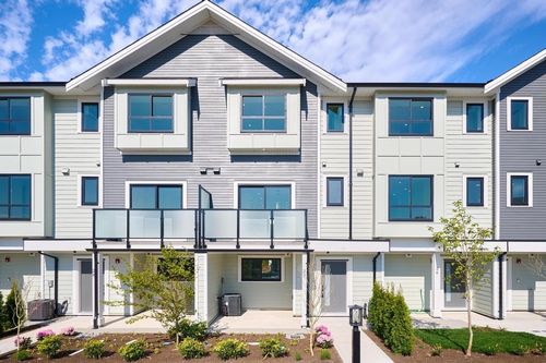 27-1115 Roma Ave, New Westminster, BC, V3M0M4 | Card Image
