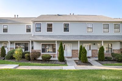 25 Aspen Drive, Townhouse with 3 bedrooms, 2 bathrooms and null parking in North Brunswick NJ | Image 2