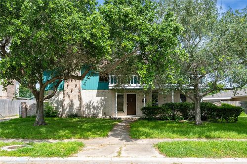 1022 Delta Dr, Corpus Christi, TX, 78412-3716 | Card Image
