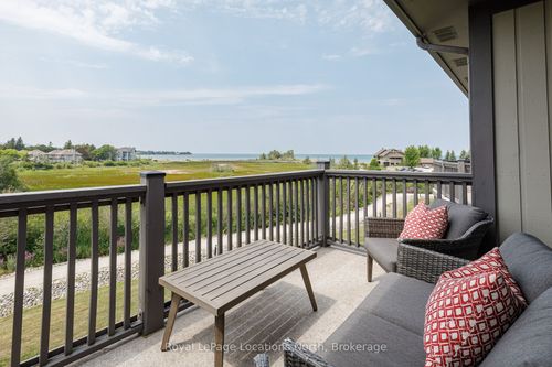 638 Johnston Park Ave, Collingwood, ON, L9Y5C7 | Card Image