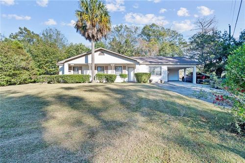 1055 Bishop Wilmer Dr, Mobile, AL, 36605-3236 | Card Image