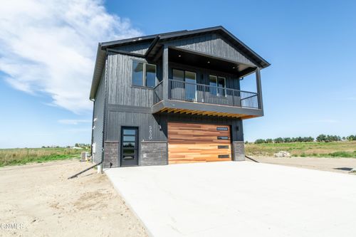 5830 28th Ave Se, Lincoln, ND, 58504 | Card Image